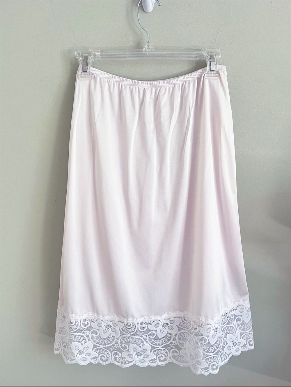 Vintage Vanity Fair blush pink half slip